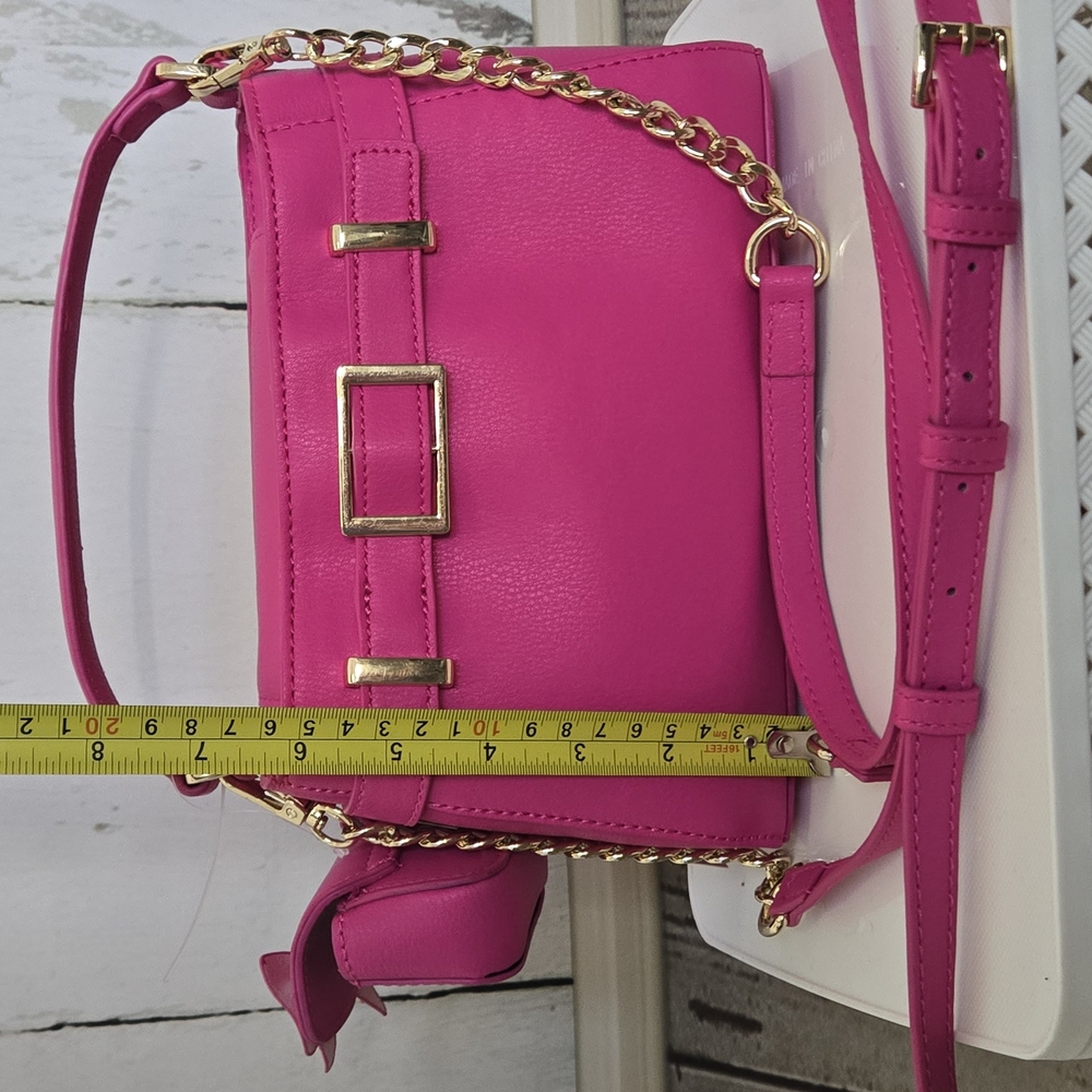 NWT Madden Girl Magenta Mini Tote Leather with Gold Chain And Earbud Pouch - Picture 6 of 17